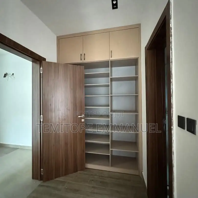 Furnished 4bdrm Duplex in Magodo Gra Phase 2 for sale in GRA Phase 2 Shangisha