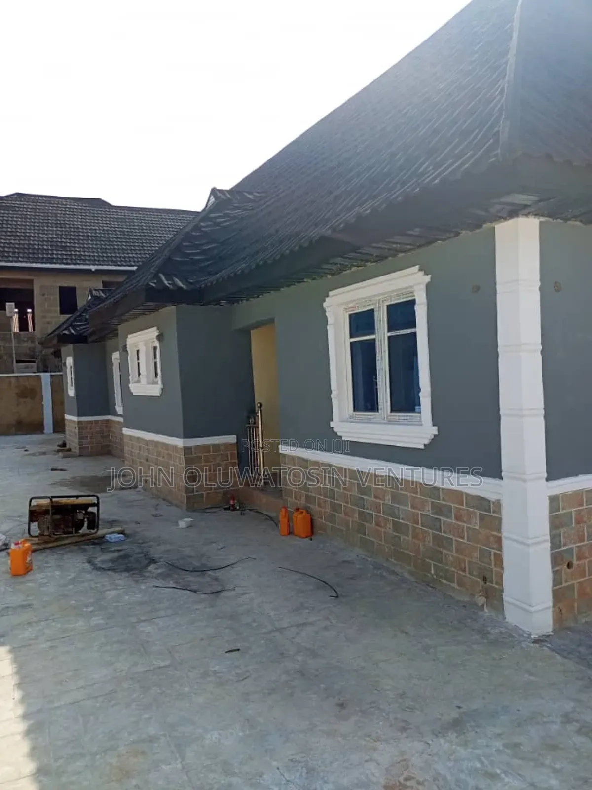 2bdrm Block of Flats in Gbodogbodo, Akobo for rent in Akobo