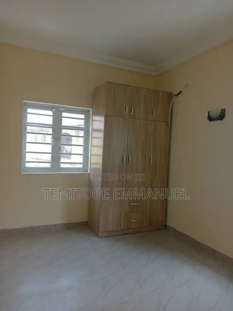 Furnished 3bdrm Apartment in Oko Oba for rent in New Oko Oba