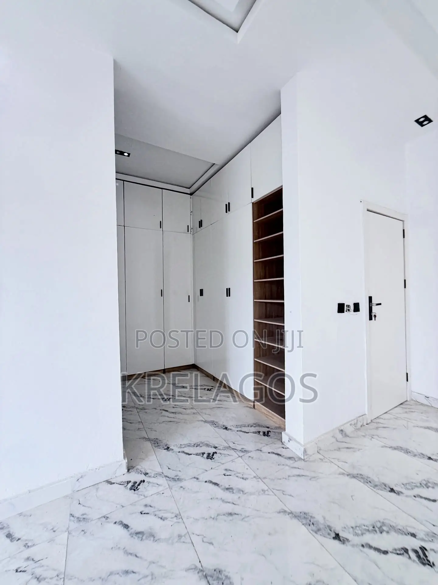 5bdrm Duplex in Ado / Ajah for sale in Ado / Ajah