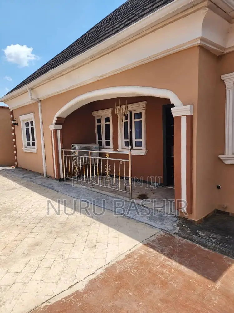Furnished 3bdrm Bungalow in Oroge Area, Akobo for sale in Akobo