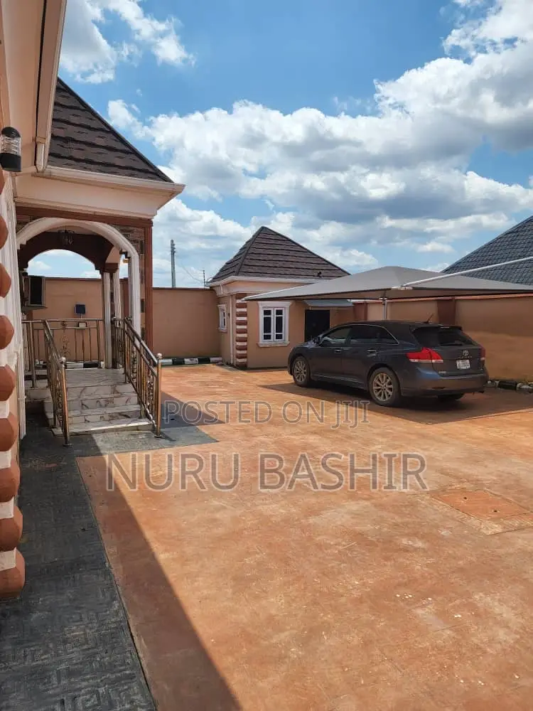 Furnished 3bdrm Bungalow in Oroge Area, Akobo for sale in Akobo