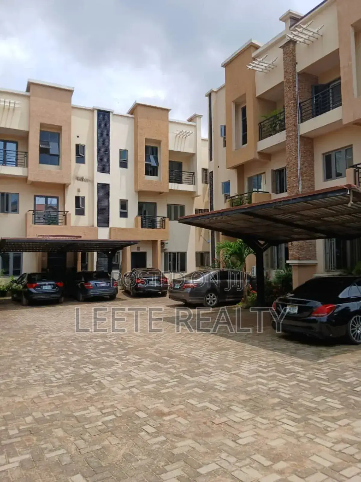 3bdrm Townhouse/Terrace in Life Camp for sale in Life Camp