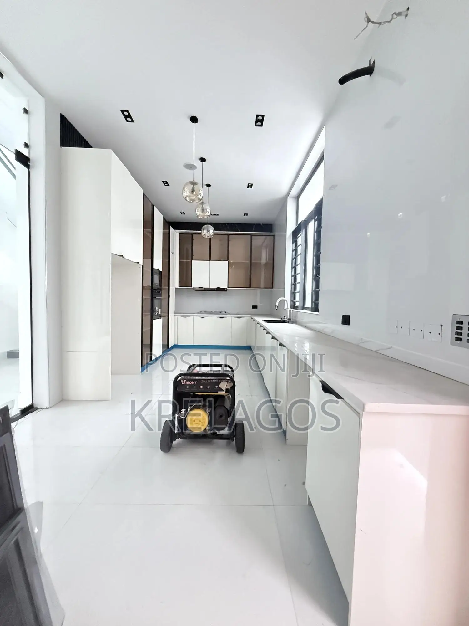 5bdrm Duplex in Ado / Ajah for sale in Ado / Ajah