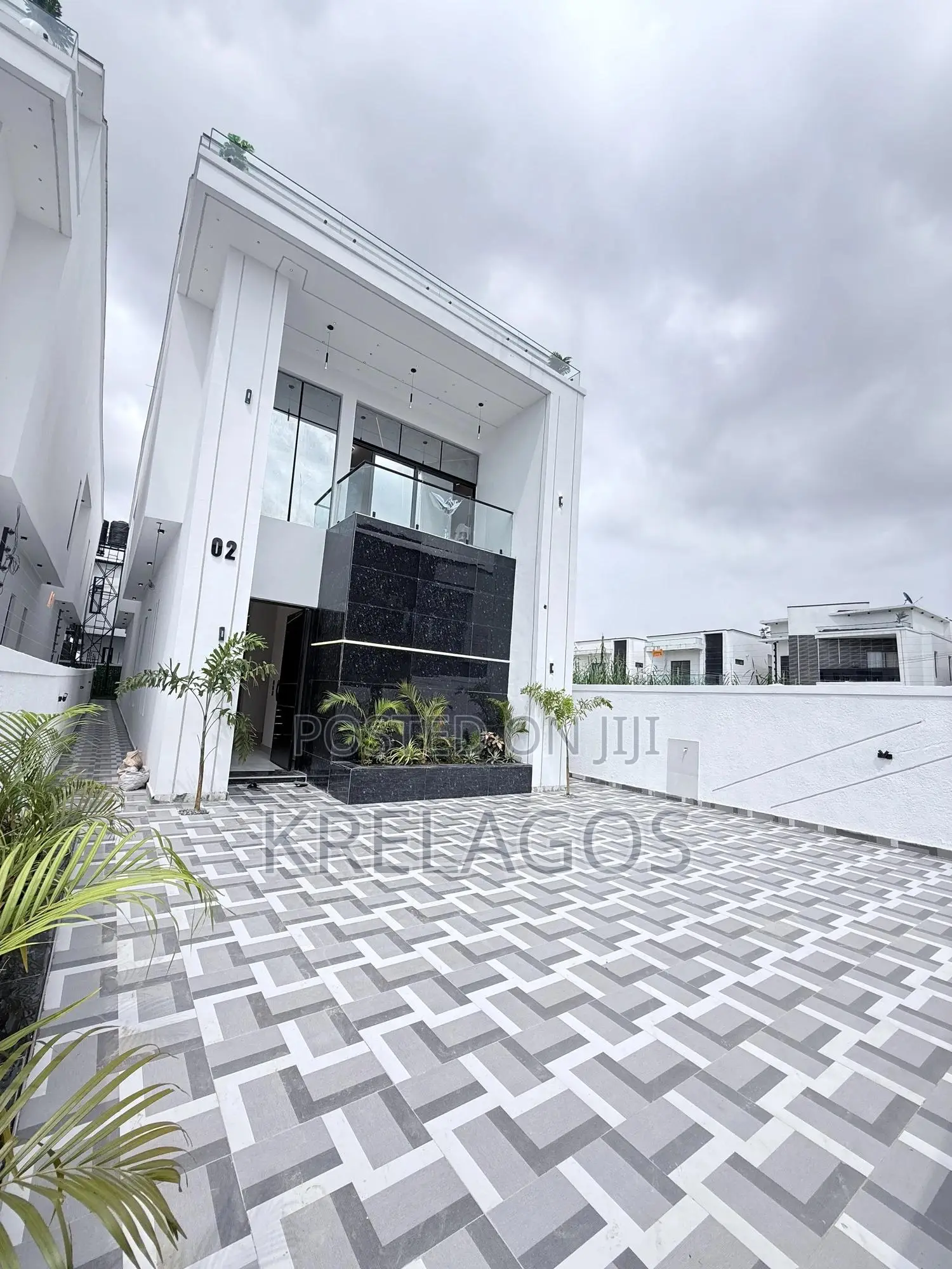 5bdrm Duplex in Ado / Ajah for sale in Ado / Ajah