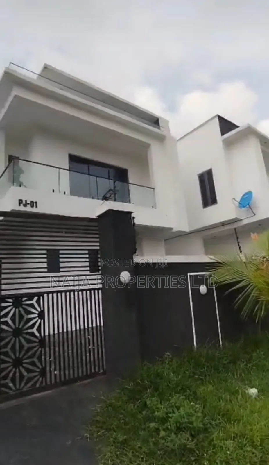 5bdrm Duplex in Abraham Adesanya, Ajah for sale in Ajah