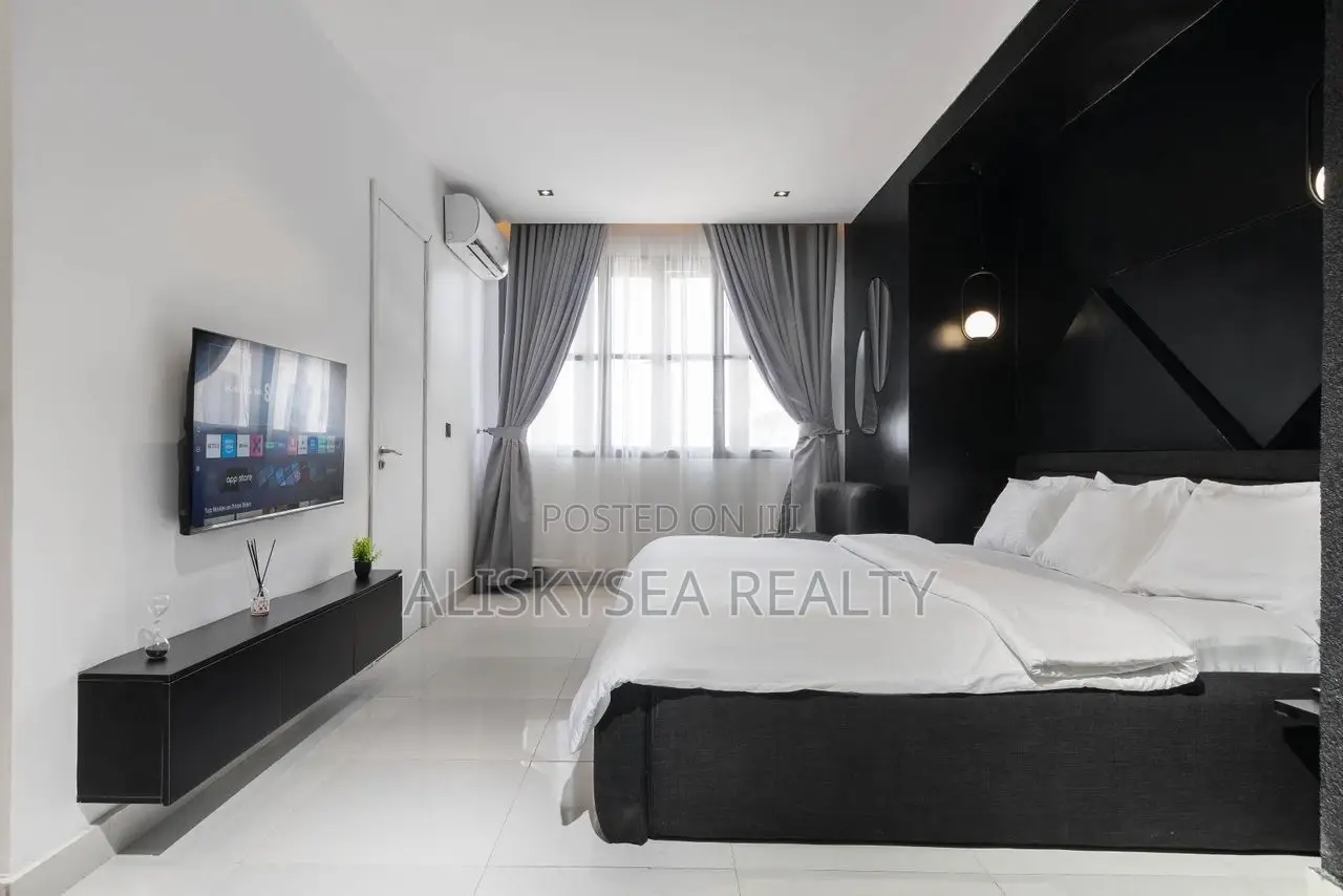 Luxury 2bedroom Apartment Shortlet in Lekki Phase 1