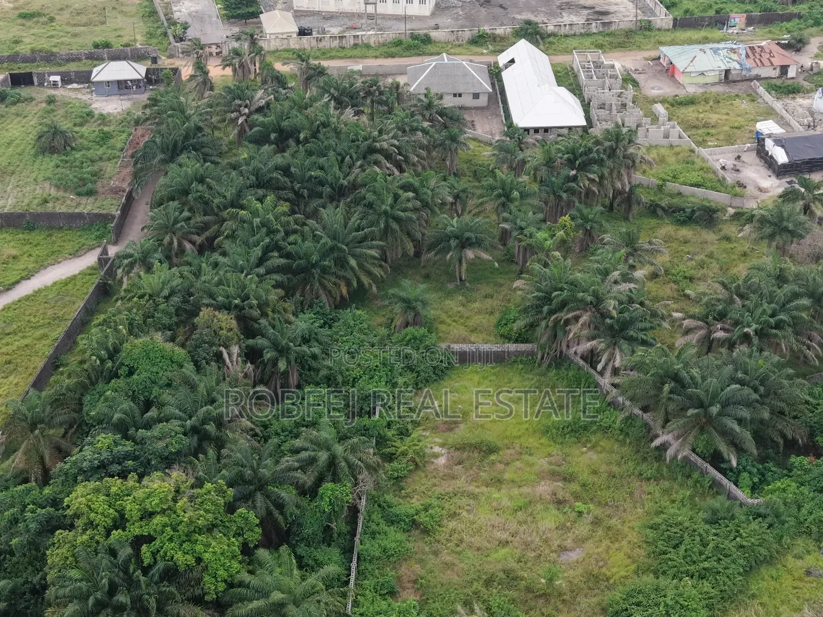 Cash on the Lekki Gold Mine! in Eleko