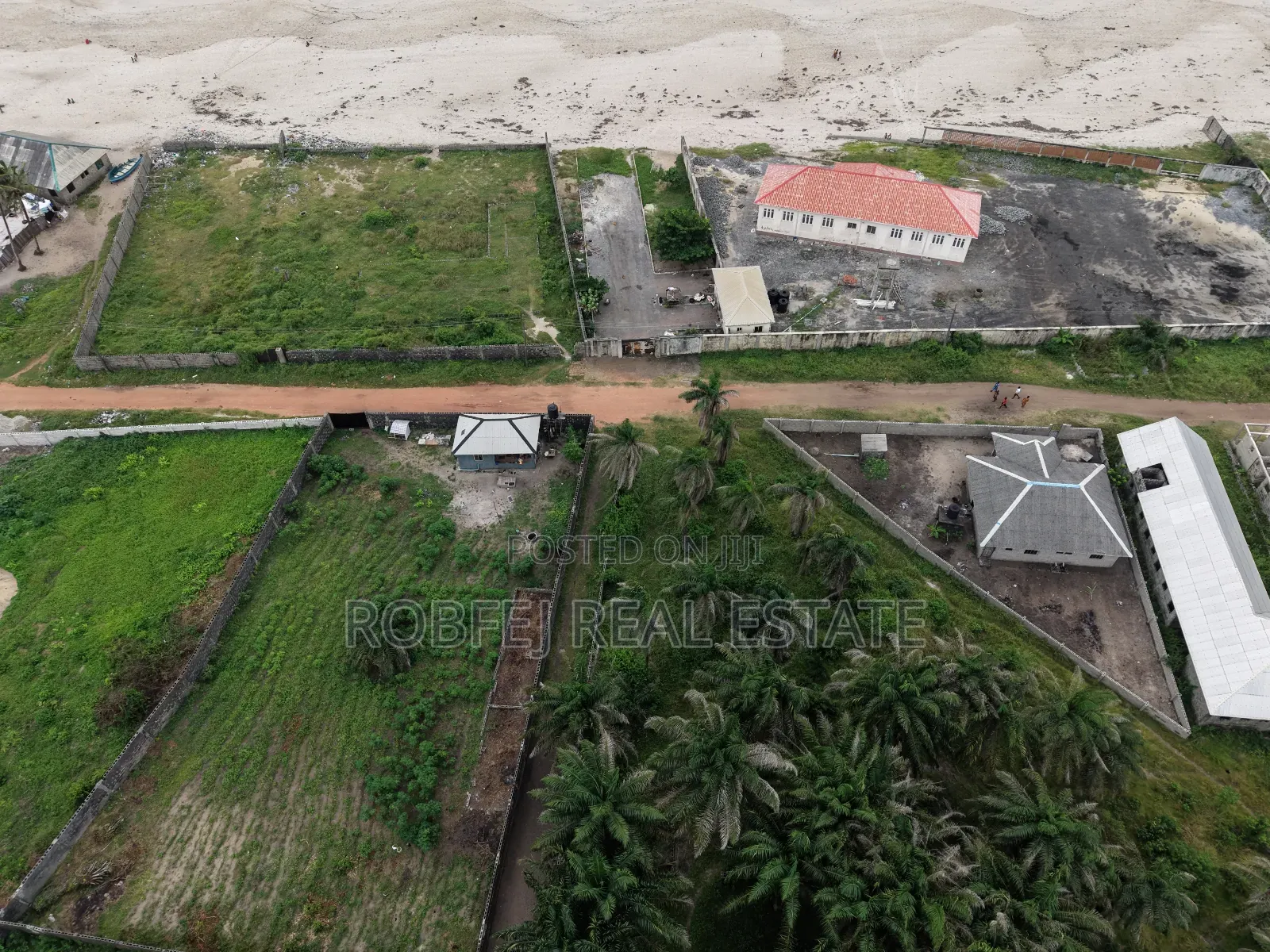 Cash on the Lekki Gold Mine! in Eleko