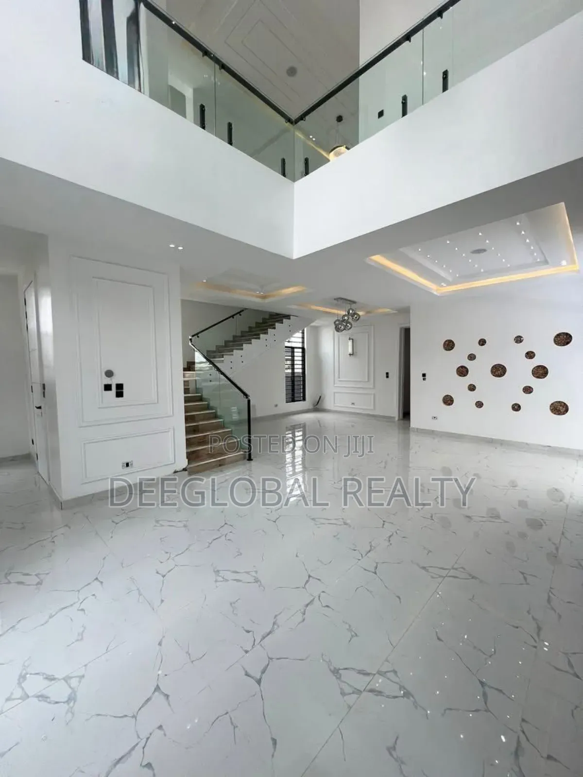 5bdrm Duplex in Lekki County Estate, Ikota for sale in Ikota