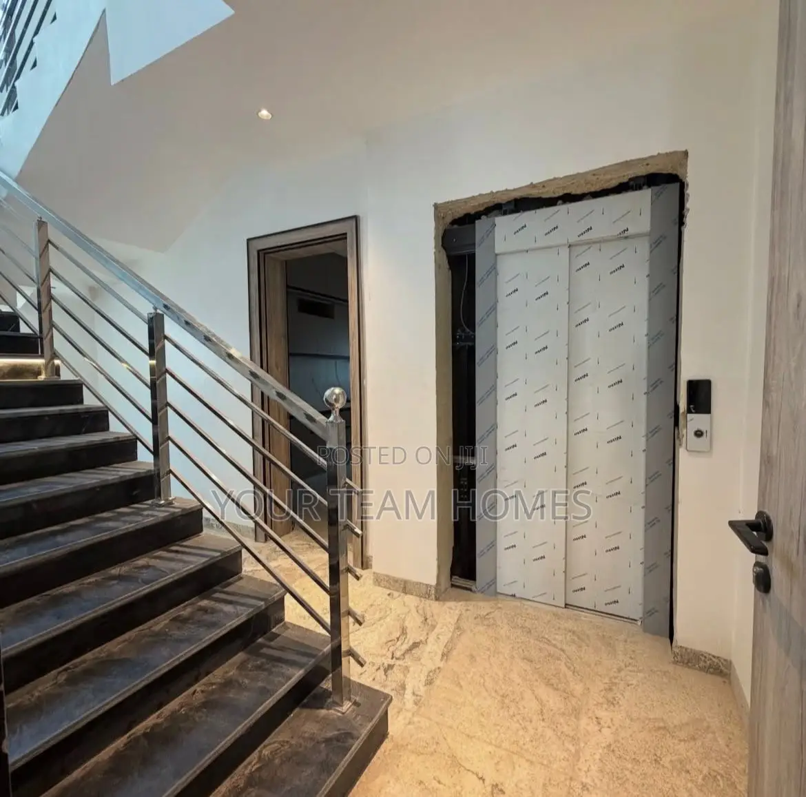 5bdrm Duplex in Maitama for sale in Maitama