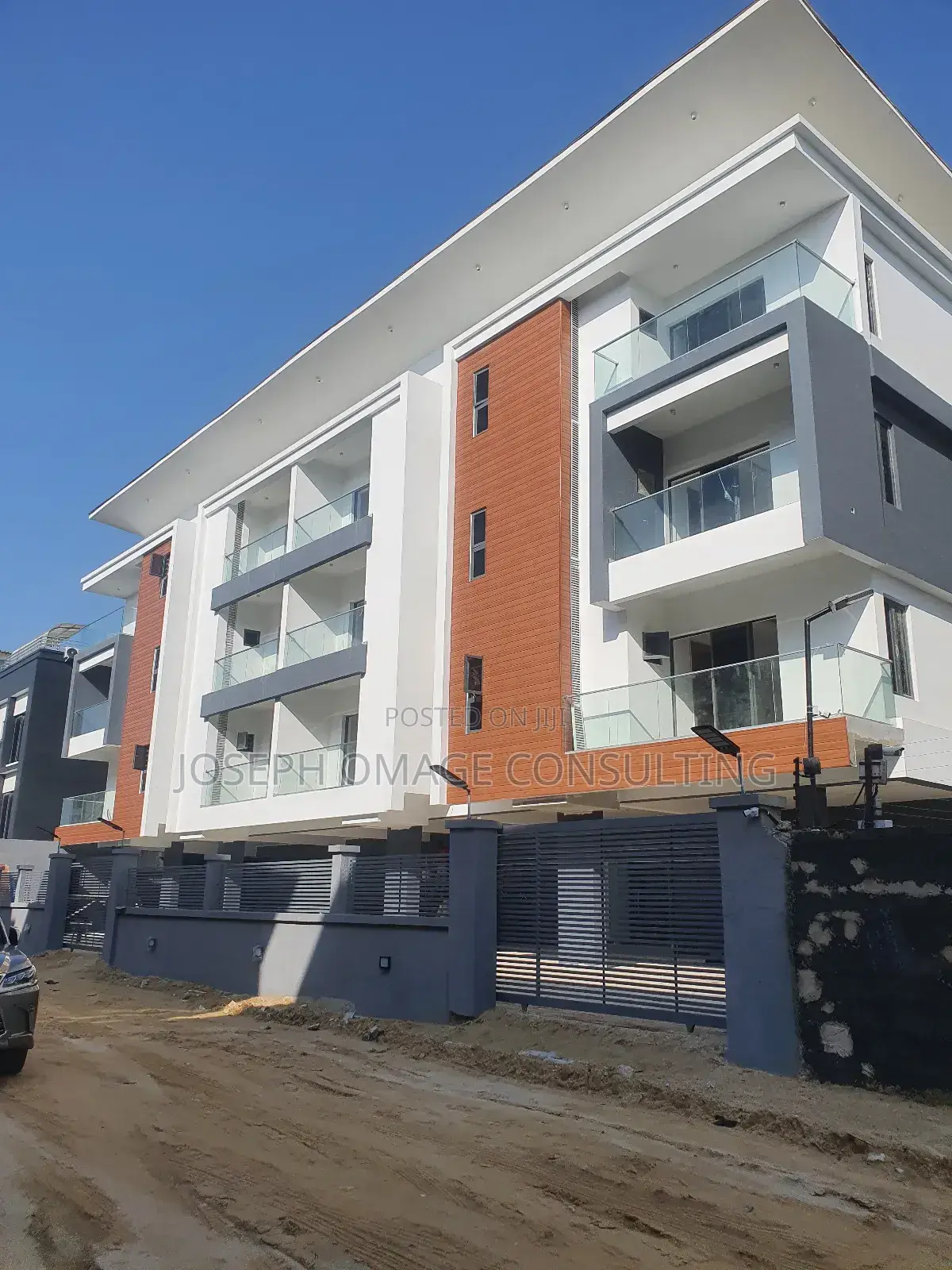 3bdrm Block of Flats in The Enclave, Lekki Phase 1 for sale in Lekki Phase 1