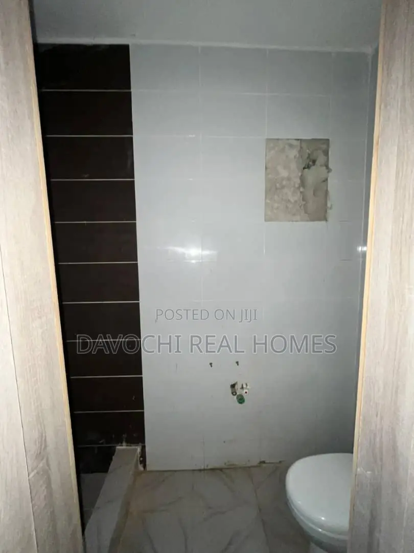 4bdrm Duplex in Lommond Gardens, Lekki Phase 2 for rent in Lekki Phase 2