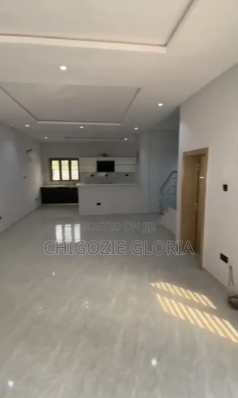 3bdrm Duplex in Alverton Estate, Sangotedo for sale in Sangotedo