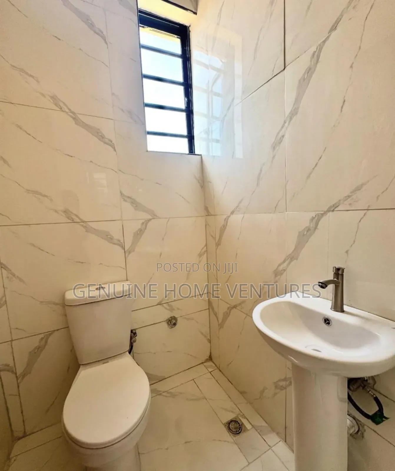4bdrm Duplex in Ikota for rent in Ikota