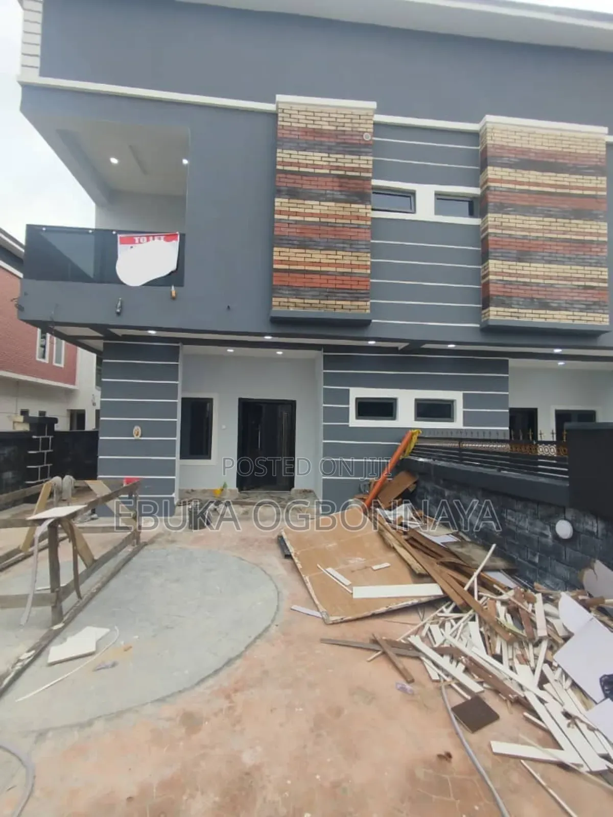 4bdrm Duplex in Sars Road,, Obio-Akpor for rent in Obio-Akpor