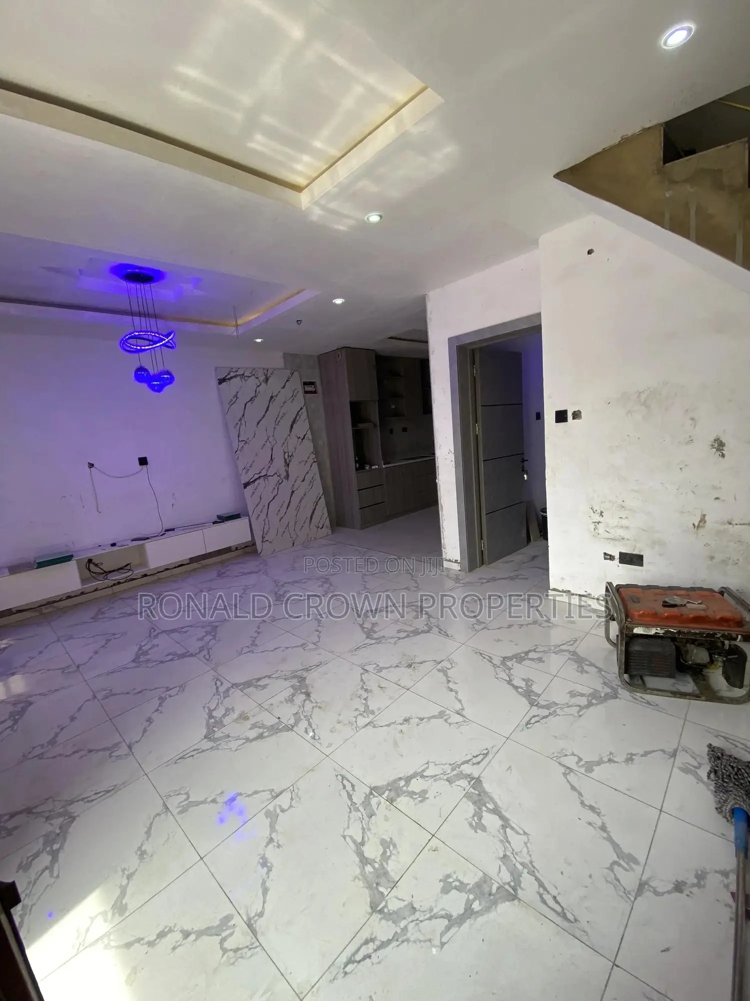 4bdrm Duplex in Ago Palace for sale in Ago Palace