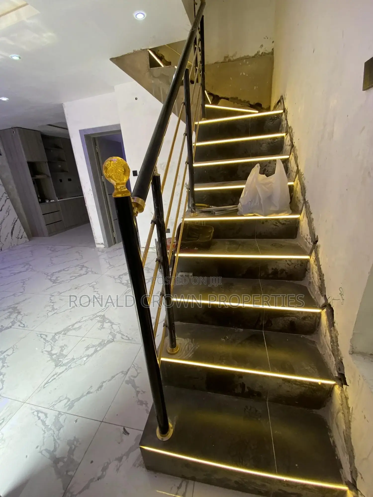 4bdrm Duplex in Ago Palace for sale in Ago Palace