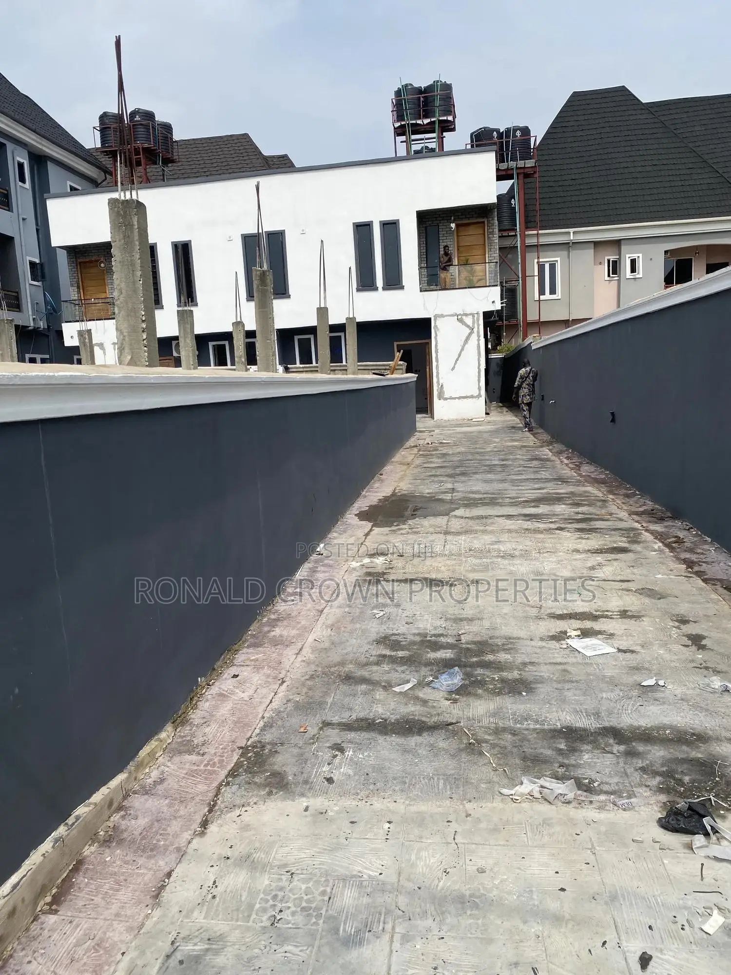 4bdrm Duplex in Ago Palace for sale in Ago Palace