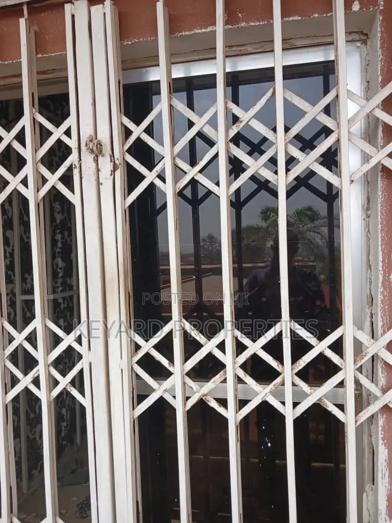 Commercial Shop for Sale in Wuse2 in Wuse 2
