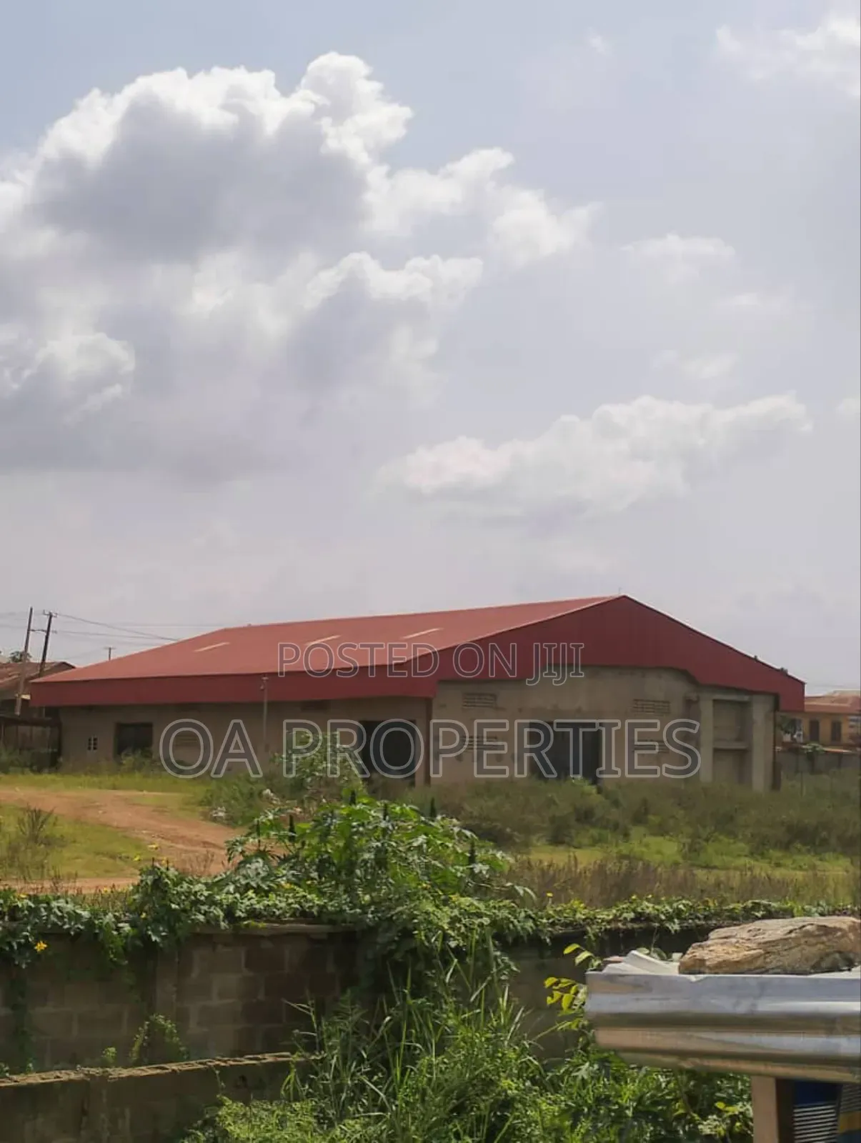 900sqm Warehouse at Adj, Akinyele Lg, Moniya Old Rd, Ojoo Ibadan. in Ibadan