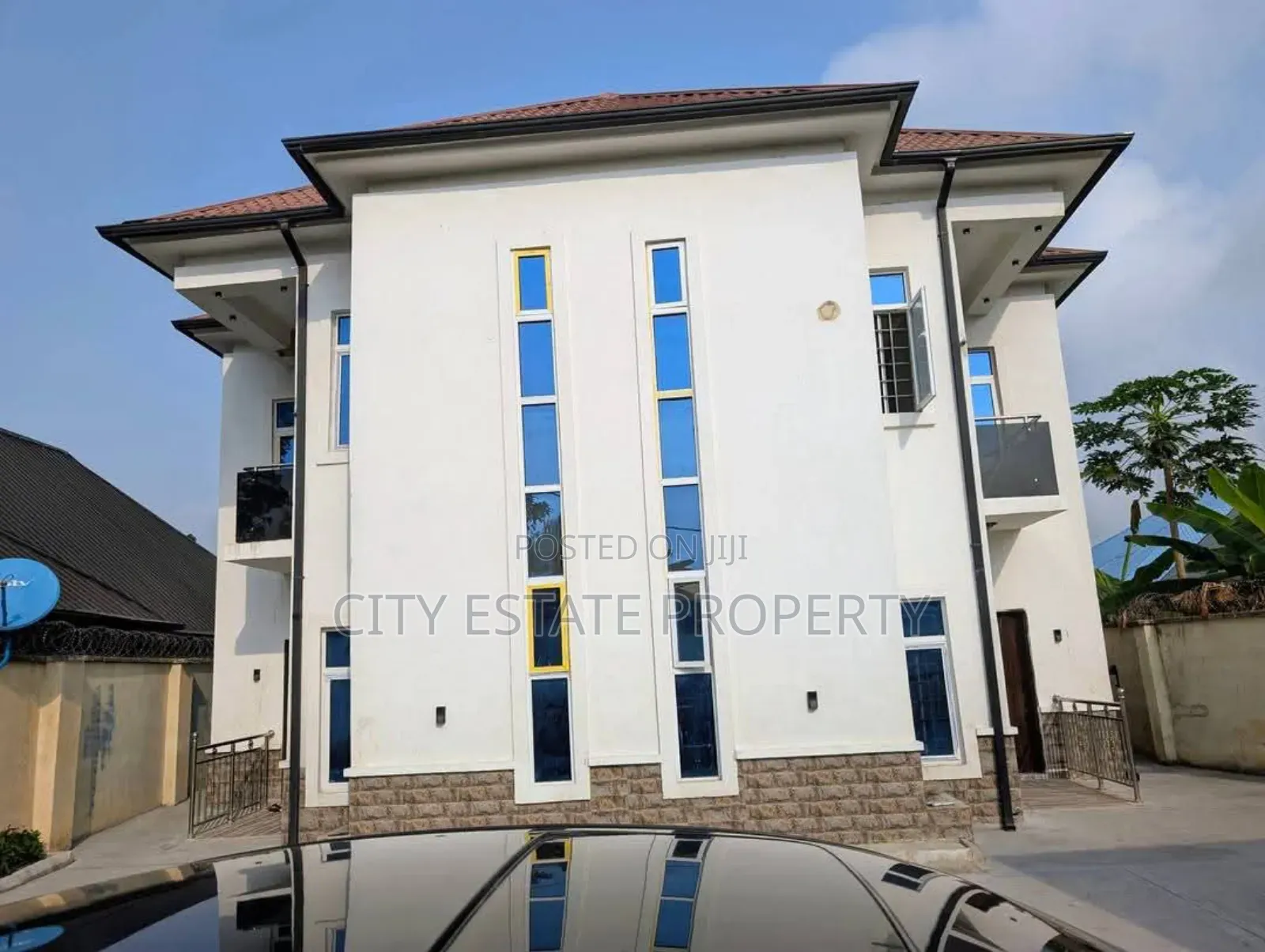 8bdrm Duplex in City Estate, Uyo for sale in Uyo
