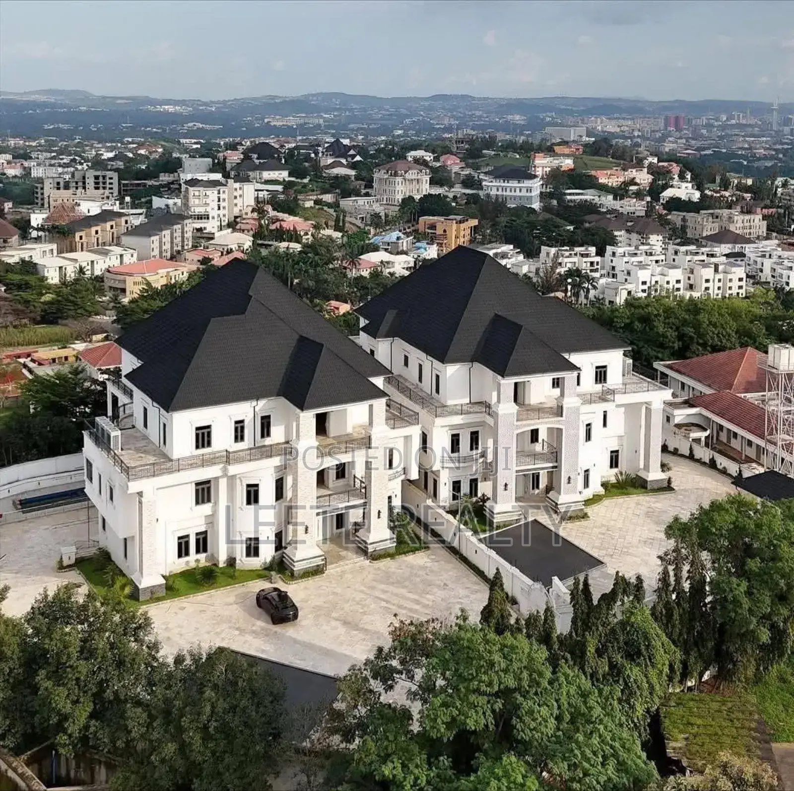 9bdrm Duplex in Maitama for sale in Maitama