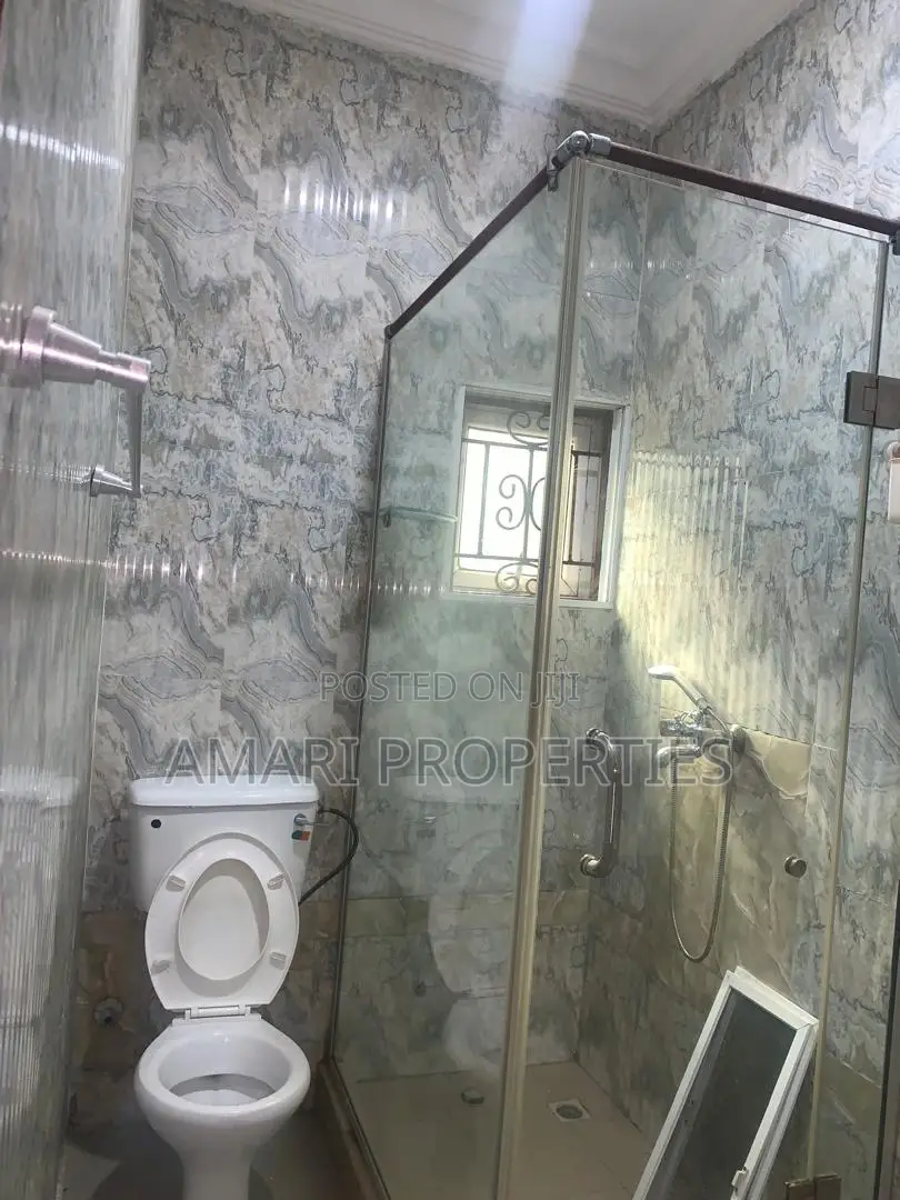 3bdrm Block of Flats in Chevron Lekki for rent in Chevron