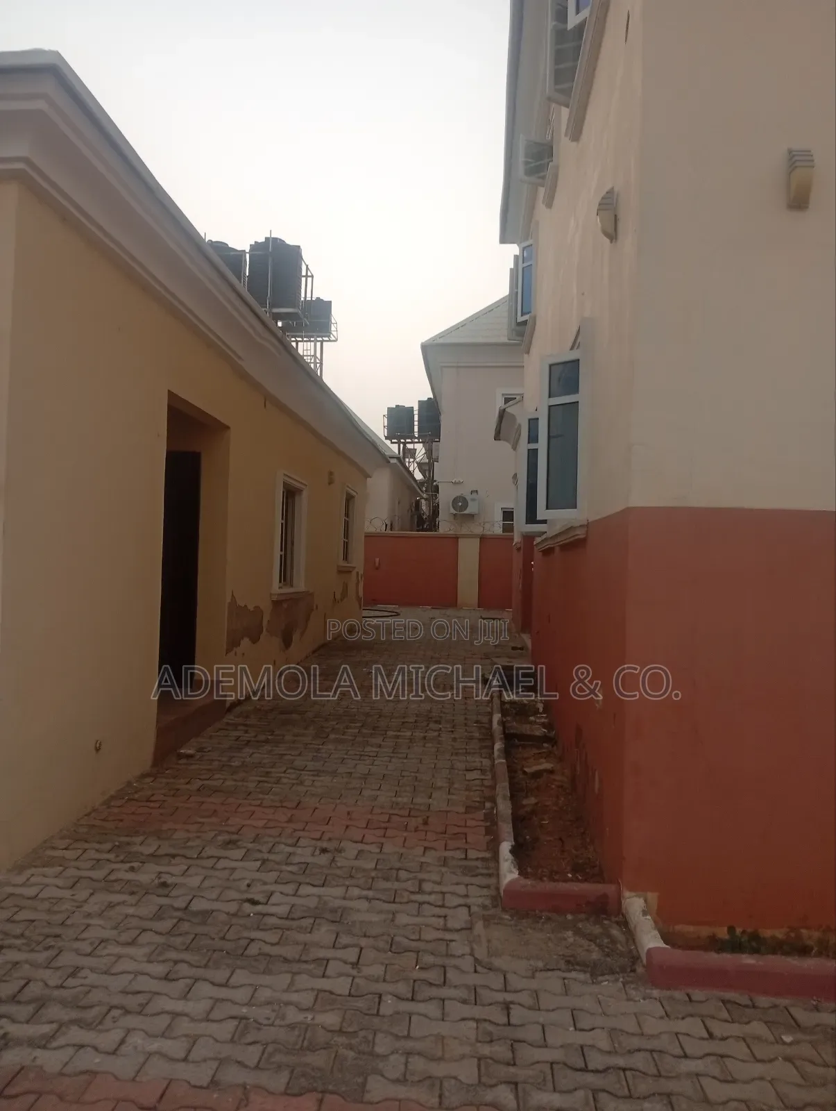 4bdrm Duplex in Kurudu for sale in Kurudu