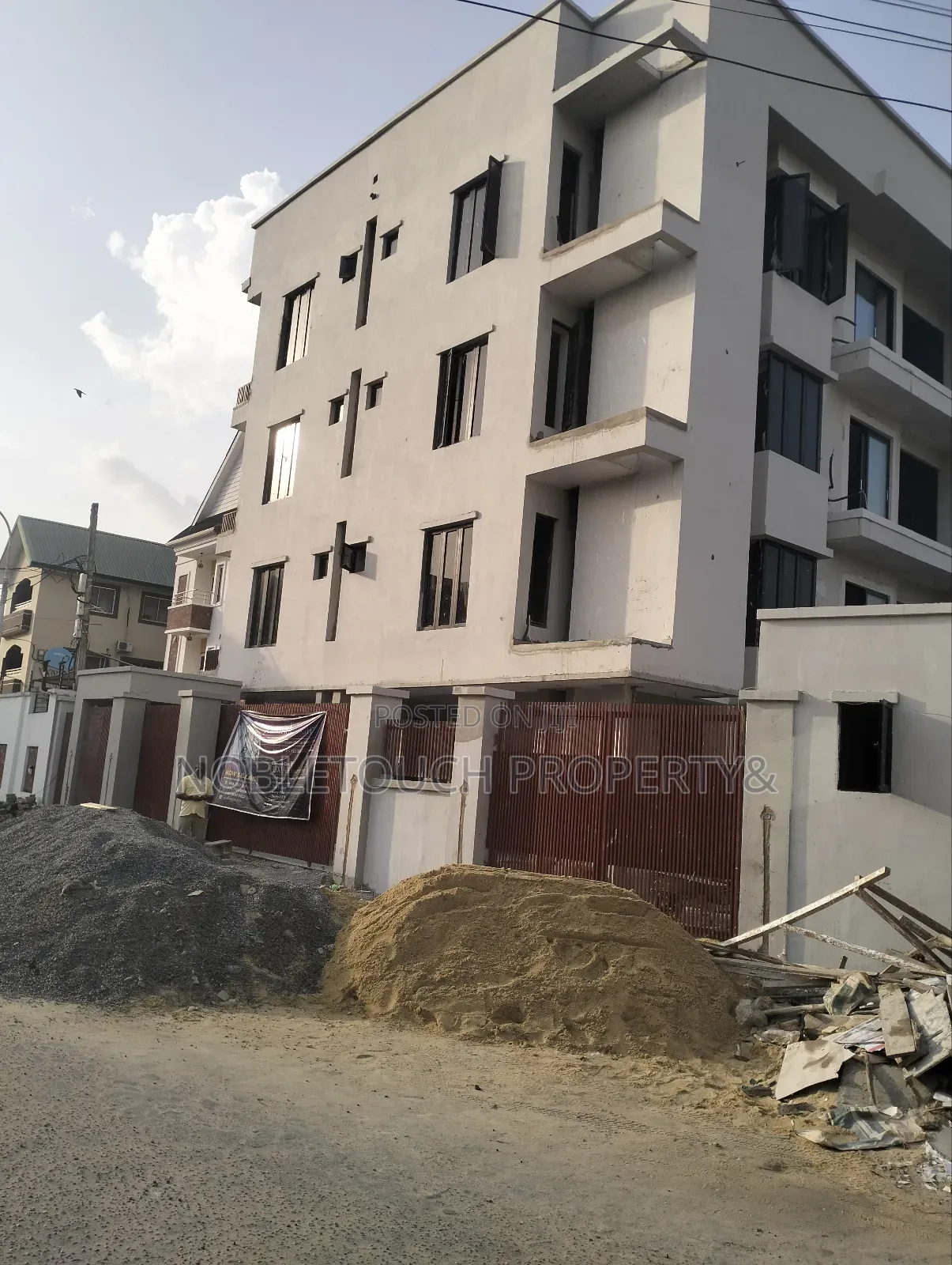 3bdrm Apartment in Ikeja Lagos, Allen Avenue for sale in Allen Avenue