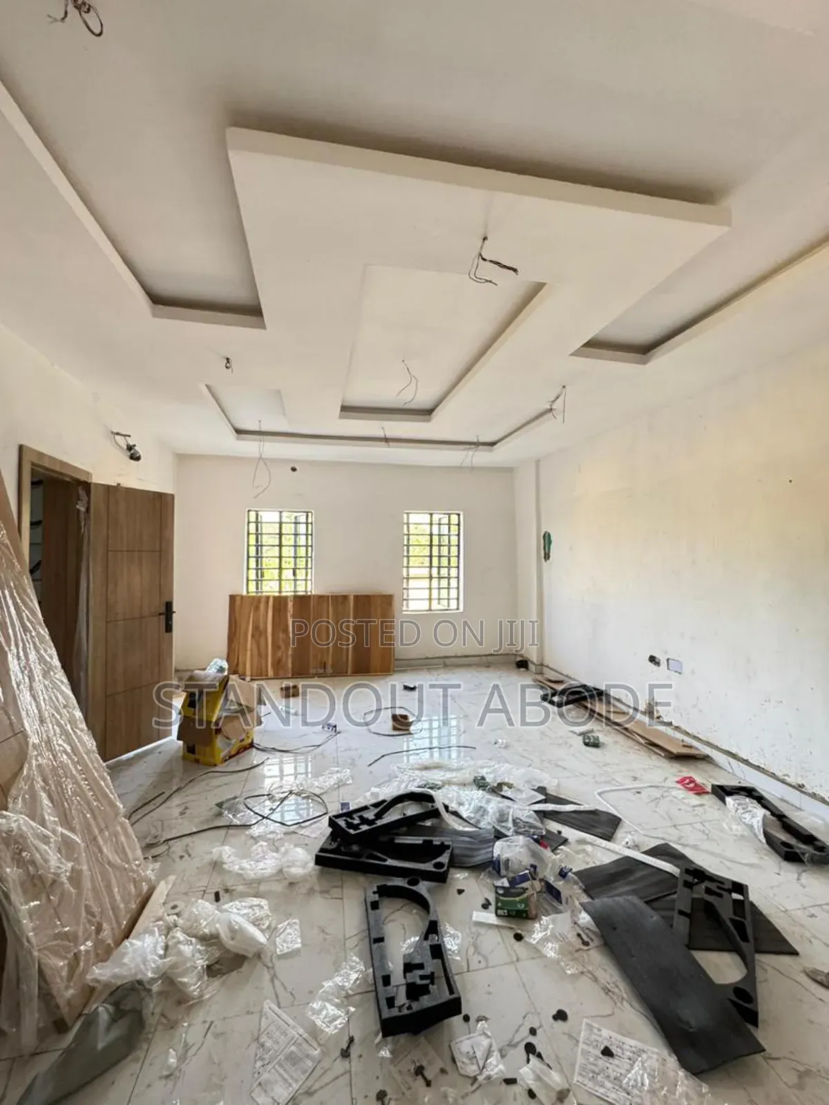 2bdrm Apartment in In A Secure Estate, Yaba for sale in Yaba