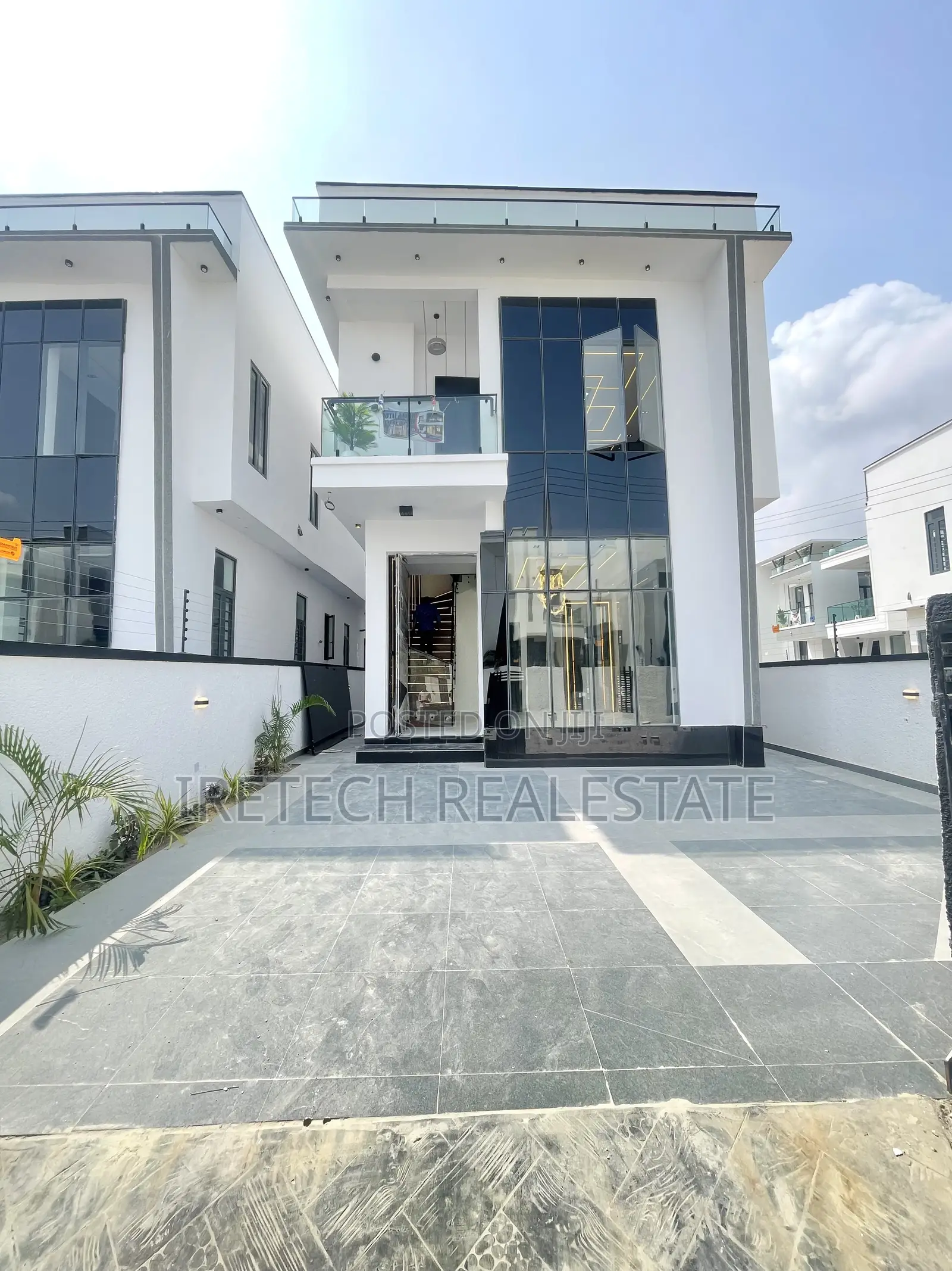 4bdrm Duplex in Ado / Ajah for sale in Ado / Ajah