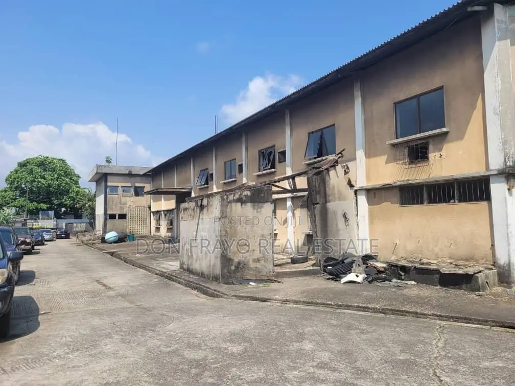 8700 Sqm Industrial Land + Warehouse Facilities For Sale At Surulere in Surulere