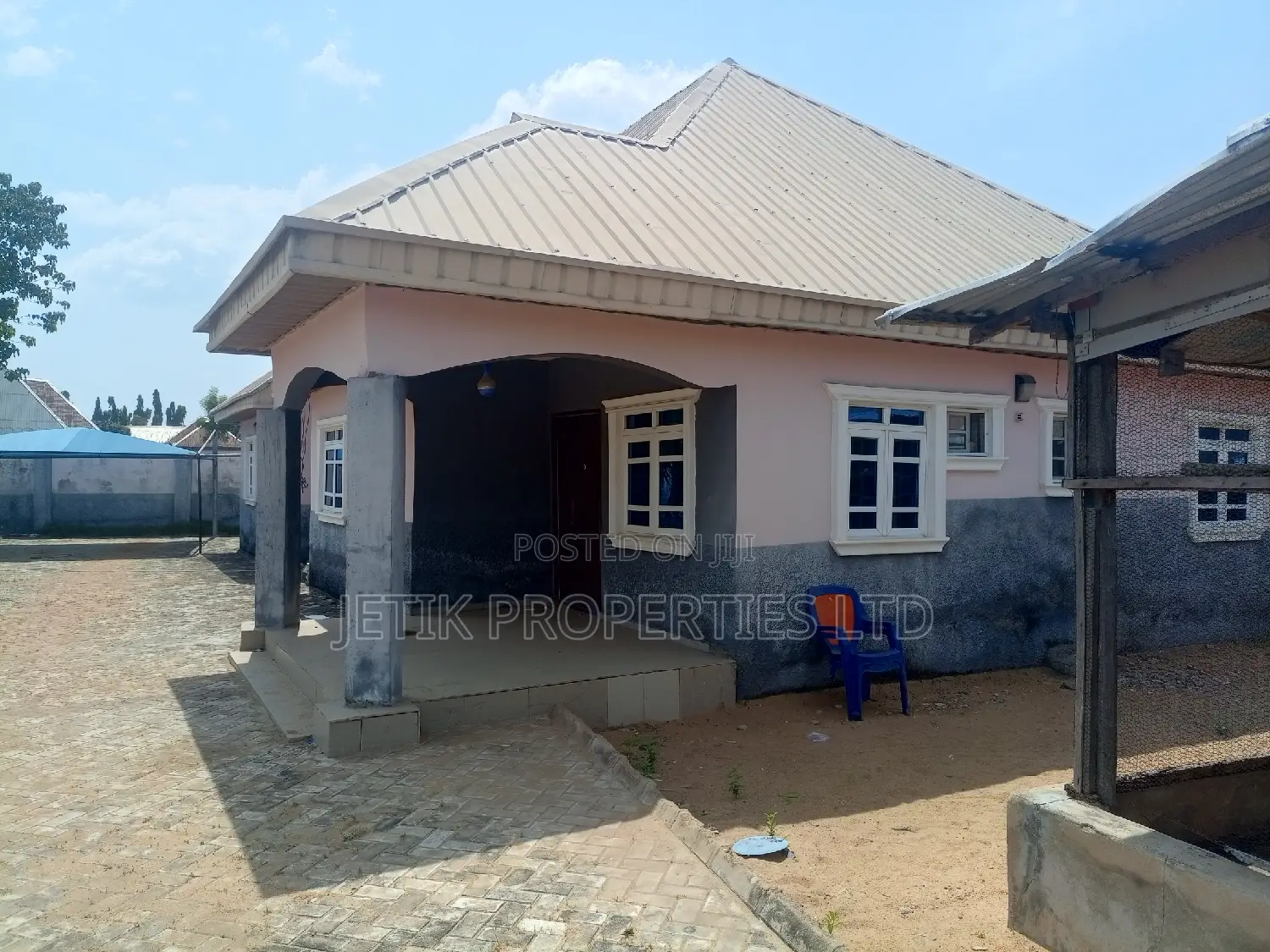 3bdrm Bungalow in Welfare Quarters, Makurdi for sale in Makurdi