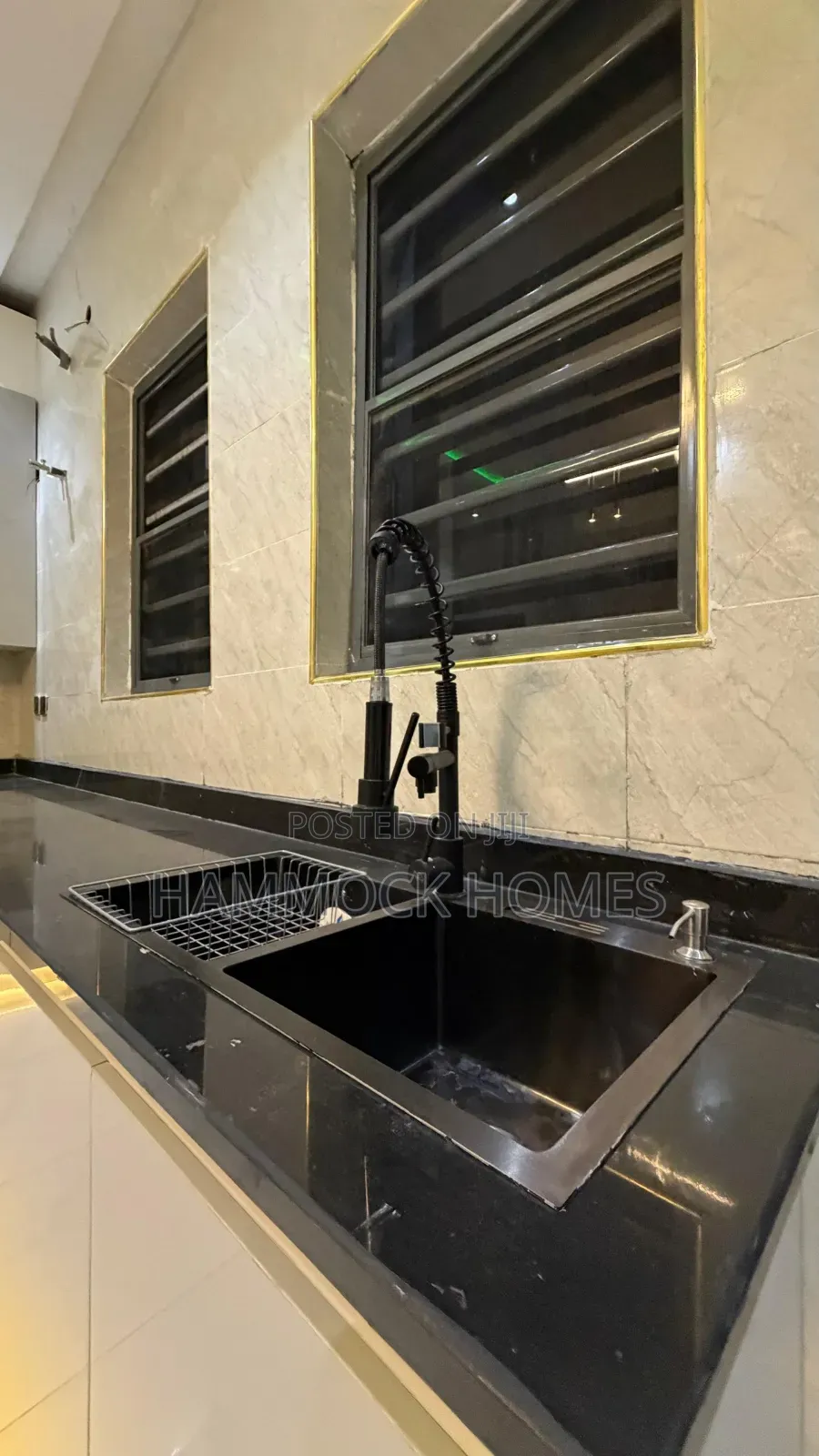 5bdrm Duplex in Carlton Gate Estate,, Akobo for sale in Akobo