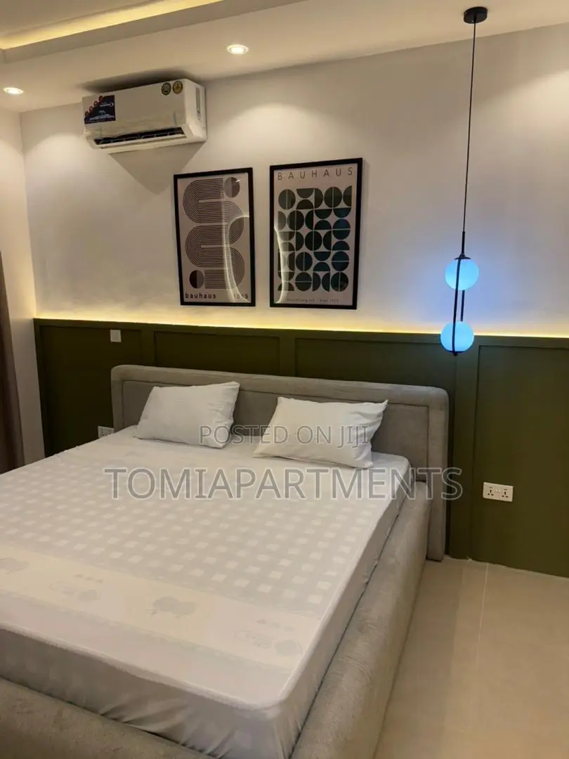 Beautiful 3 Bedroom Shortlet in Maryland, Ikeja in Onigbongbo