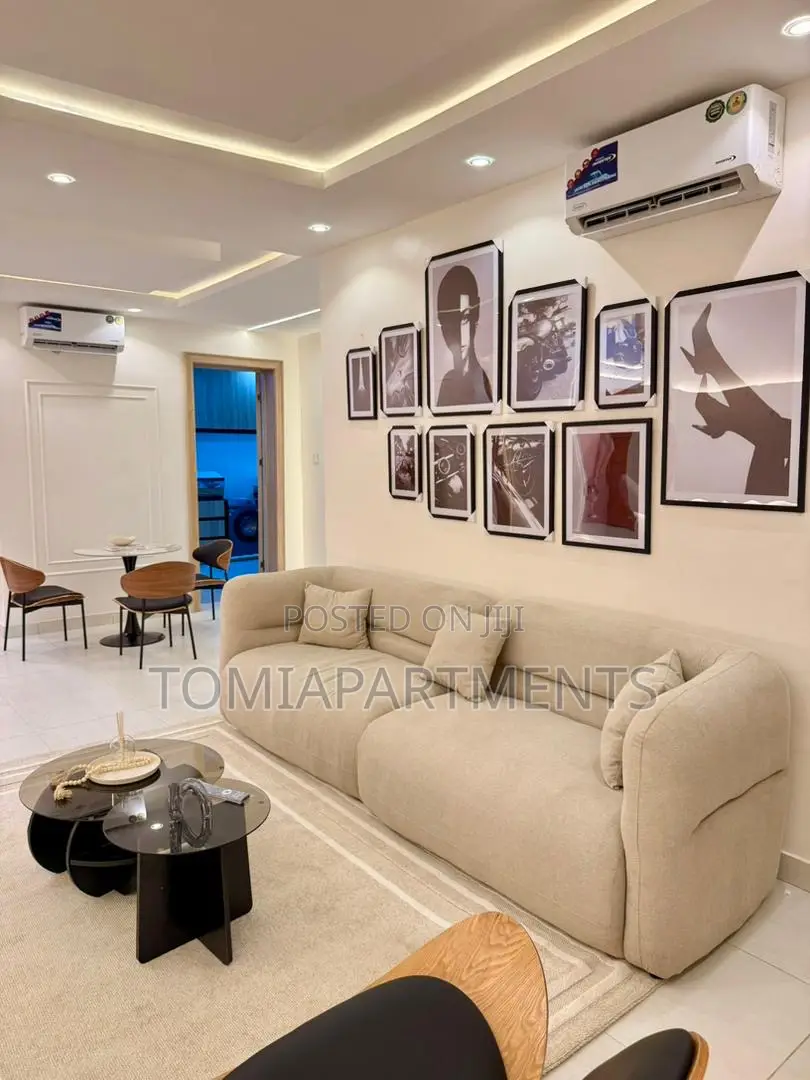 Beautiful 3 Bedroom Shortlet in Maryland, Ikeja in Onigbongbo