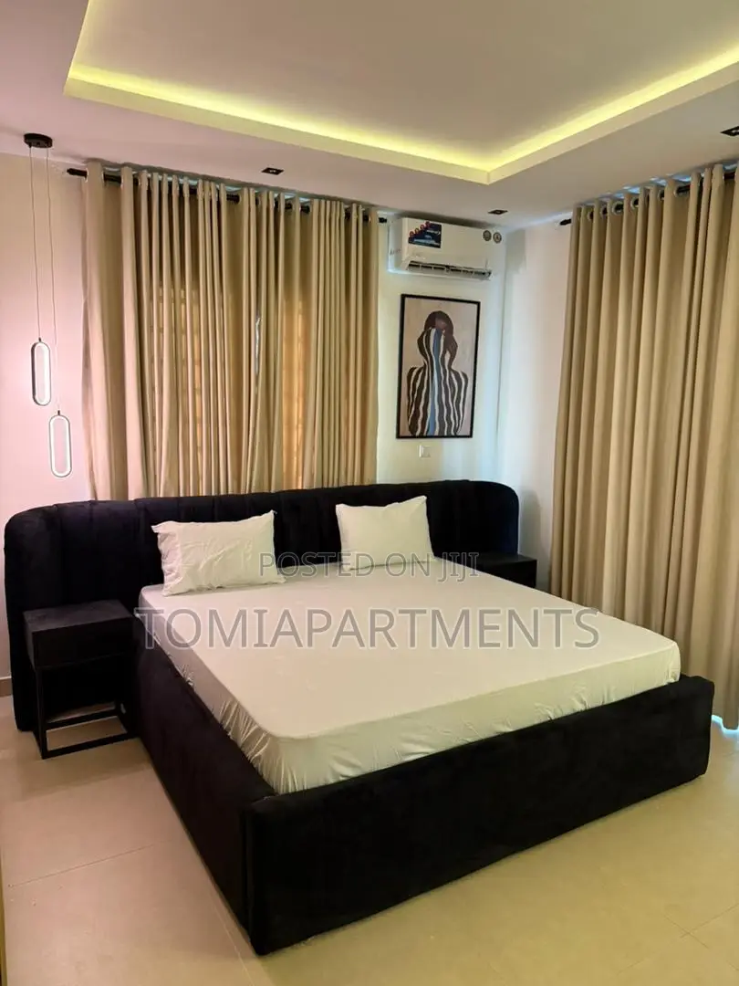 Beautiful 3 Bedroom Shortlet in Maryland, Ikeja in Onigbongbo