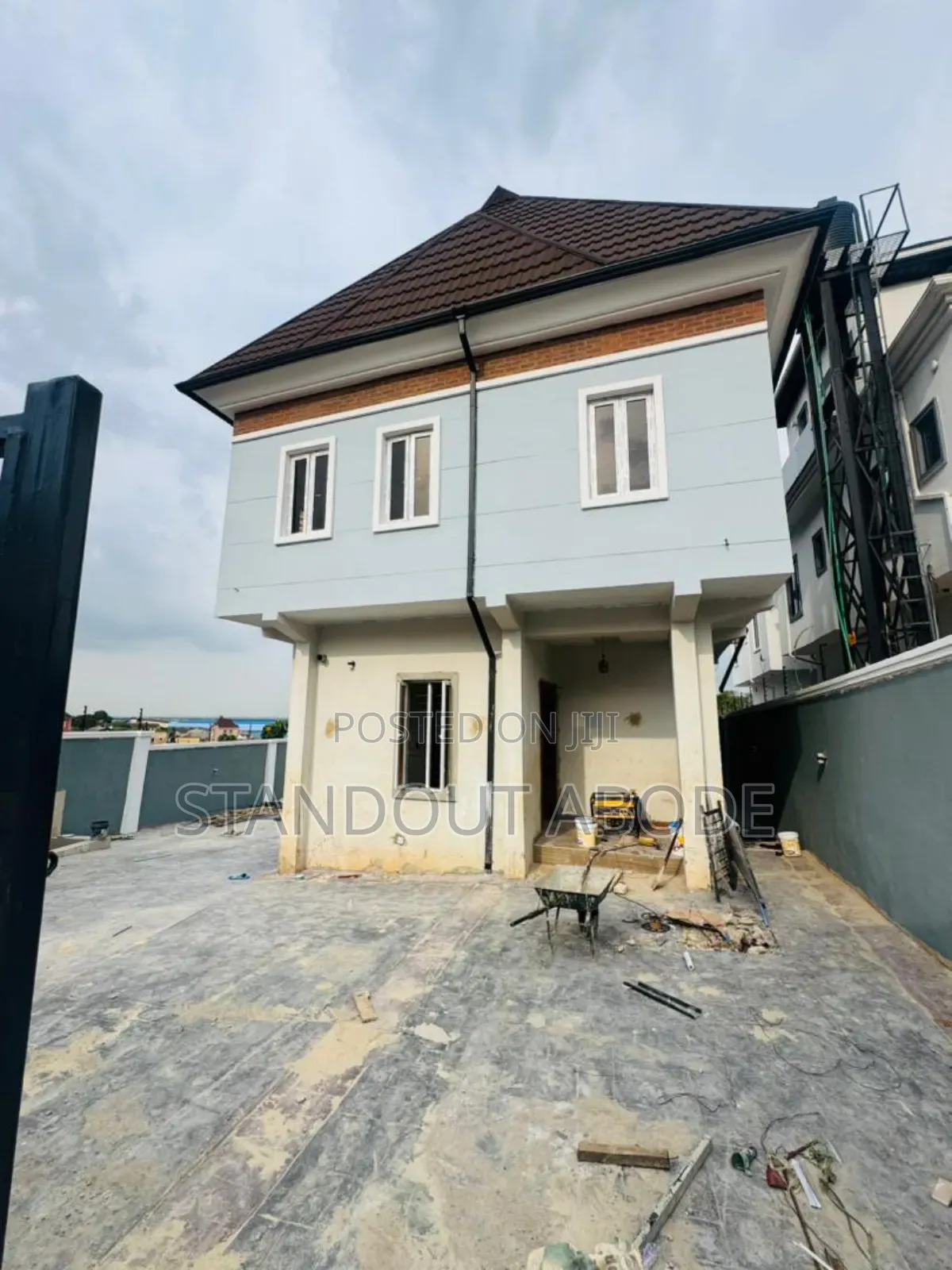 4bdrm Duplex in In An Estate, GRA Phase 1 for sale in GRA Phase 1