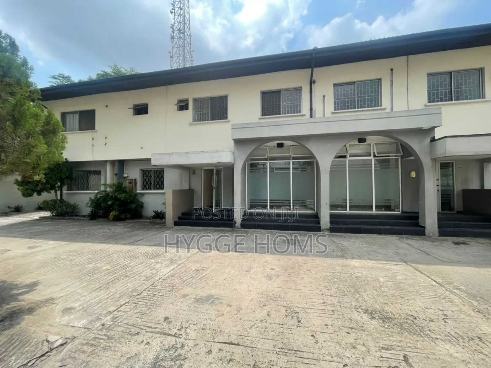 10 Bed Detached House With Bq 30-40 Cars Parking Victoria Island in Victoria Island