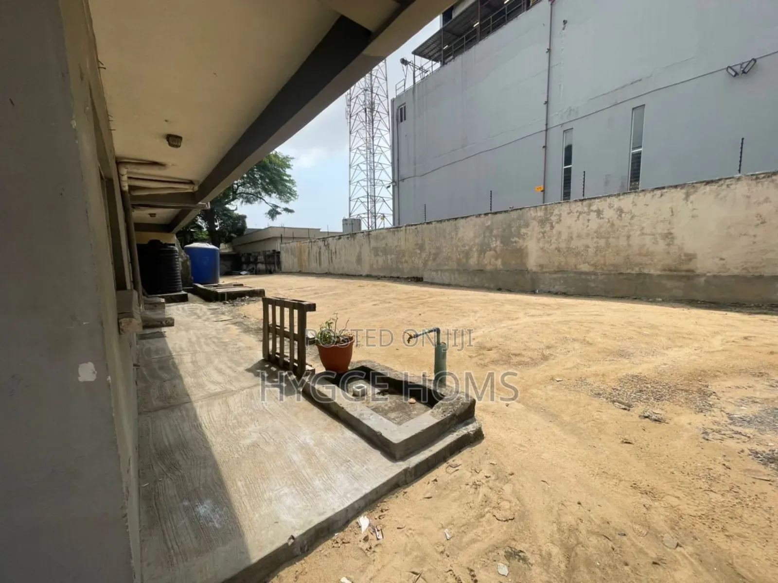 10 Bed Detached House With Bq 30-40 Cars Parking Victoria Island in Victoria Island