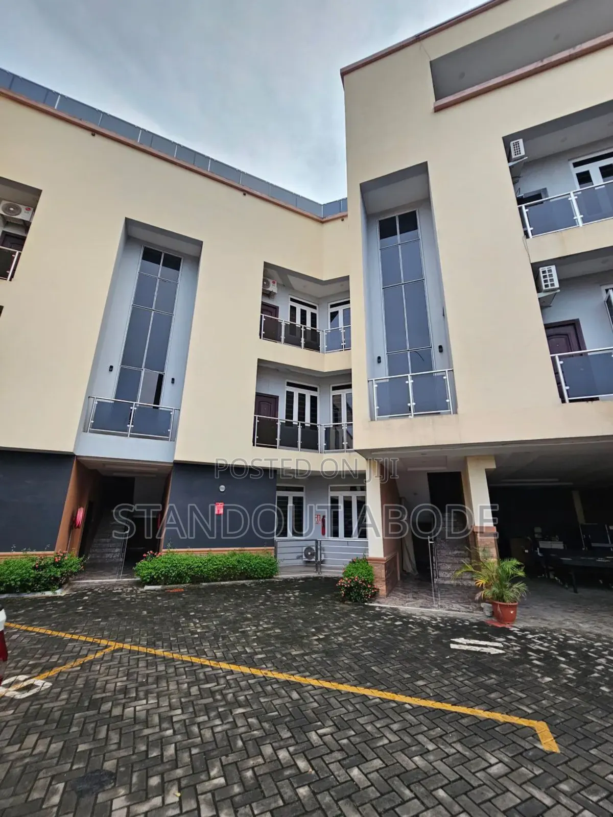 3bdrm Apartment in In An Estate, Adeniyi Jones for sale in Adeniyi Jones
