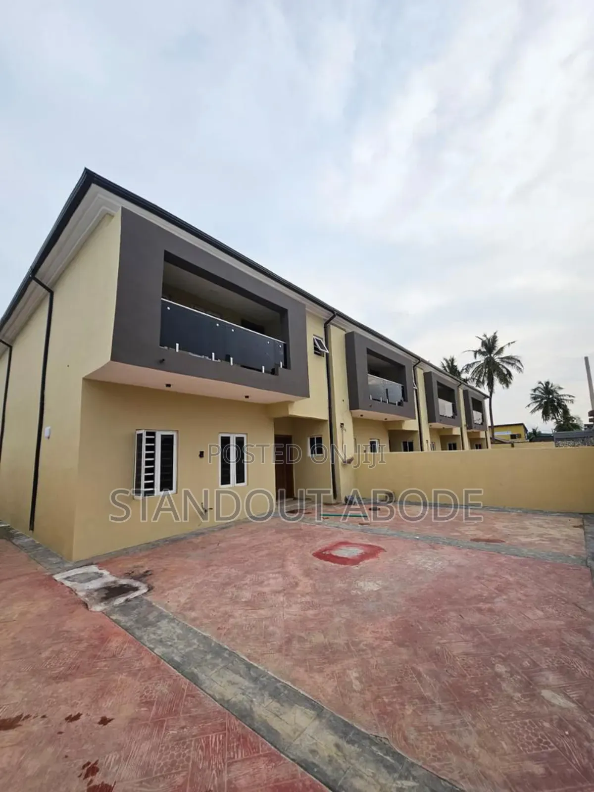 4bdrm Duplex in In An Estate, Dopemu for sale in Dopemu