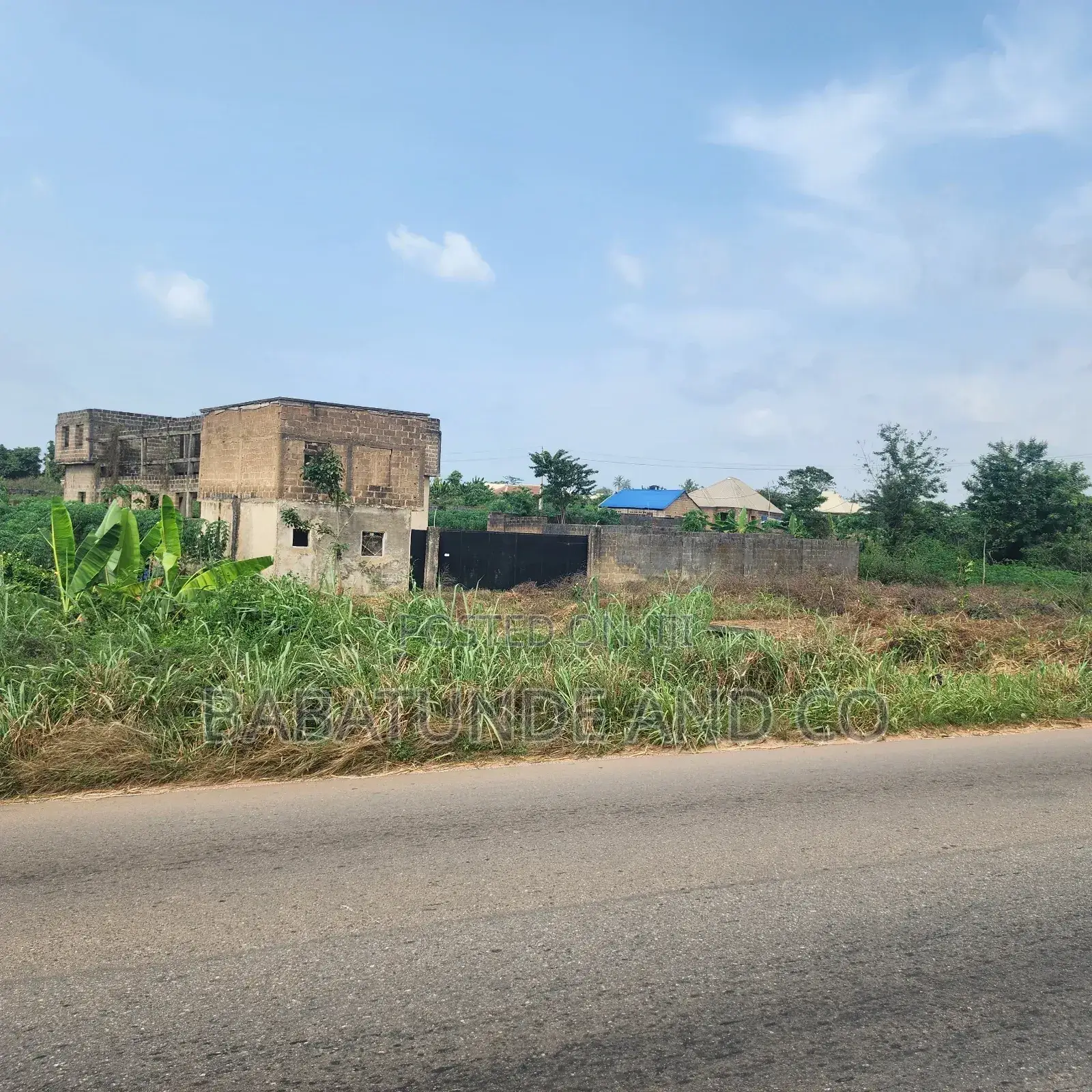 Uncompleted Factory on 1 Acre of Land at Omi Adio, Ibadan in Ibadan