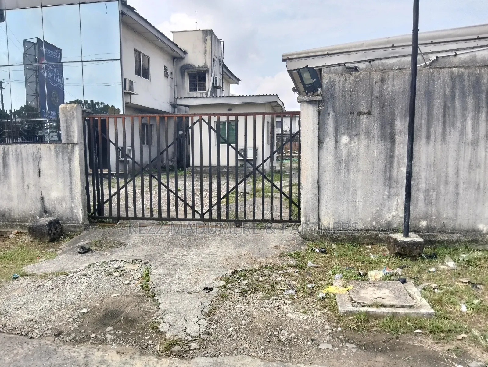 4bdrm Duplex in Major Aba Road Port for rent in Port-Harcourt