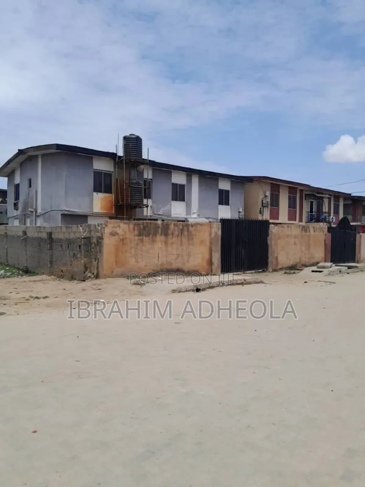 2bdrm Block of Flats in Bariga for sale in Bariga / Shomolu