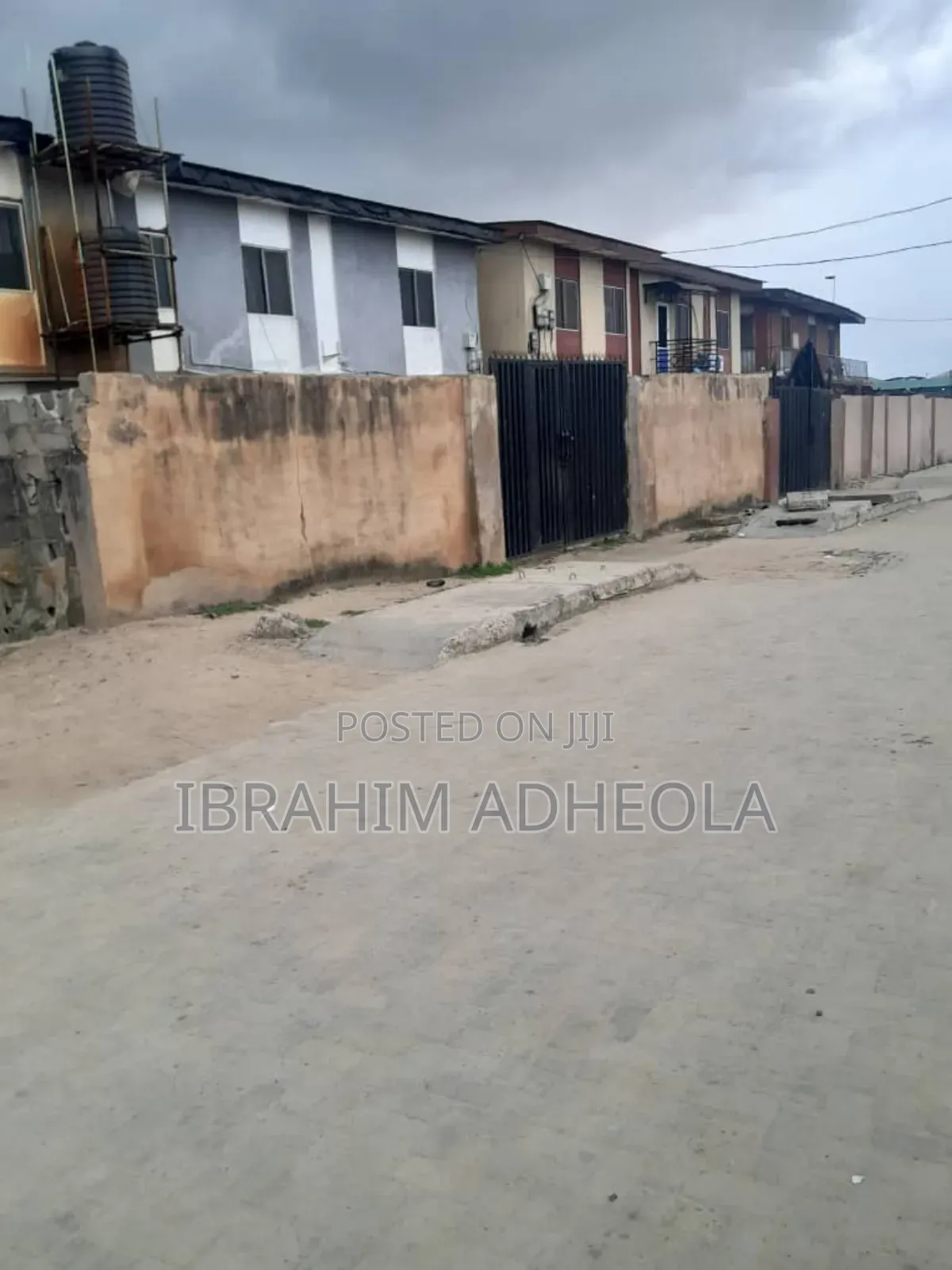2bdrm Block of Flats in Bariga for sale in Bariga / Shomolu