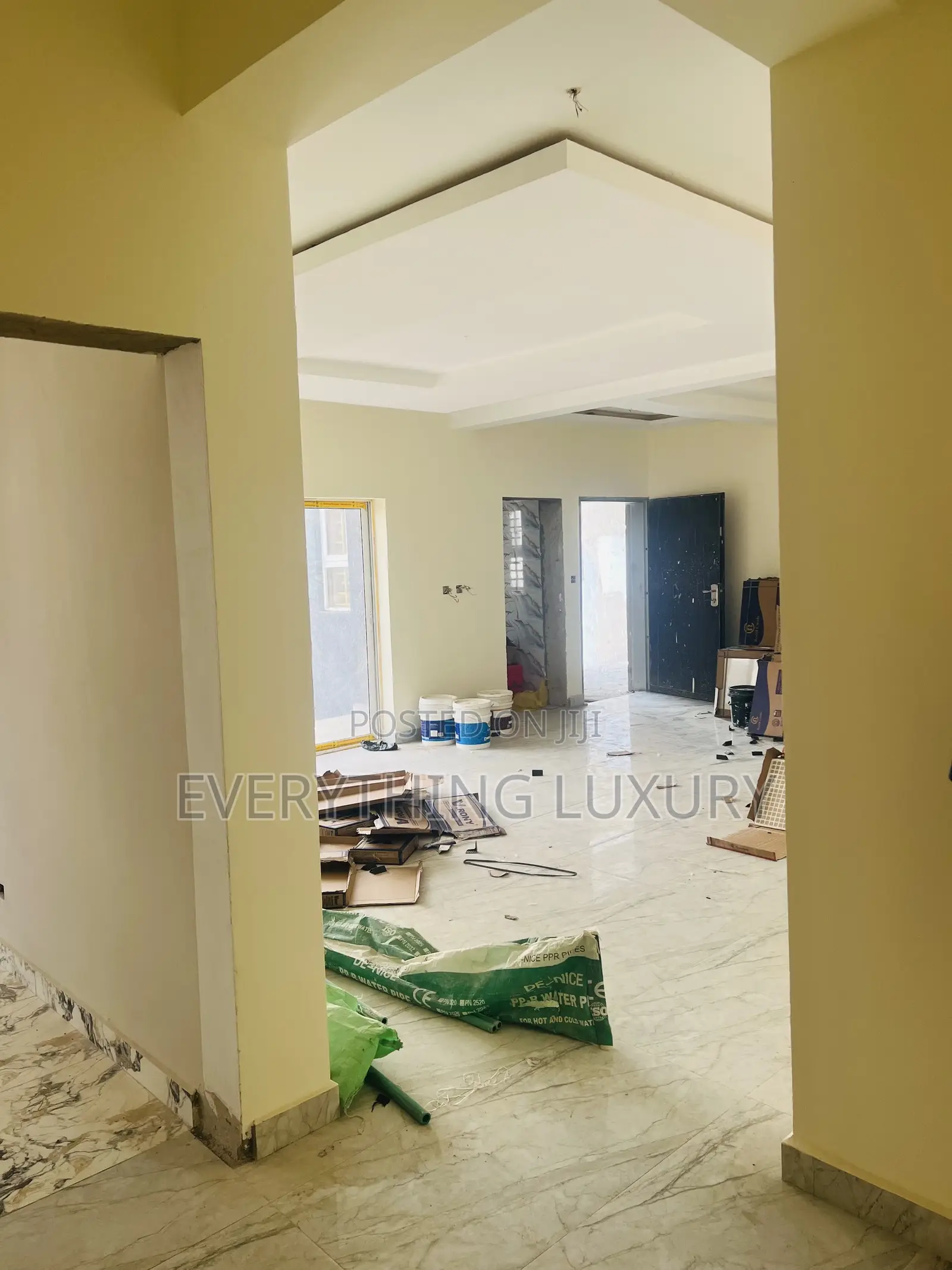 3bdrm Block of Flats in Dantata, Gwarinpa for rent in Gwarinpa