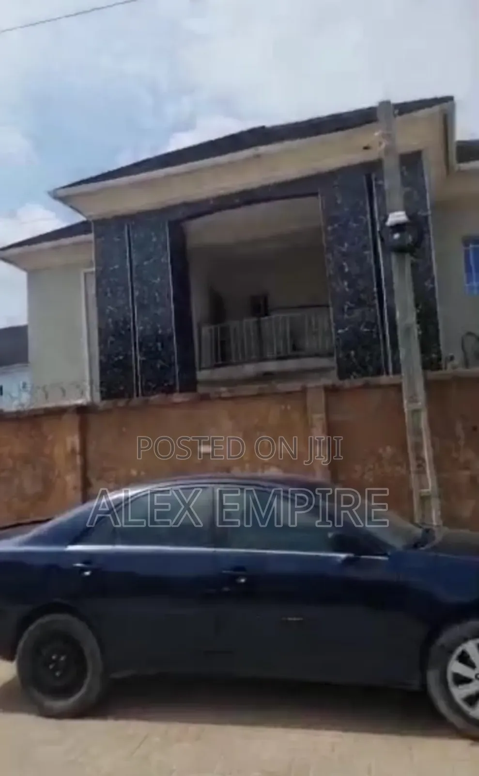 4bdrm Duplex in Okota for sale in Okota