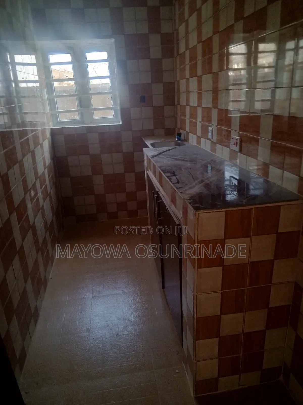 1bdrm Room & Parlour in Ido for rent in Ido